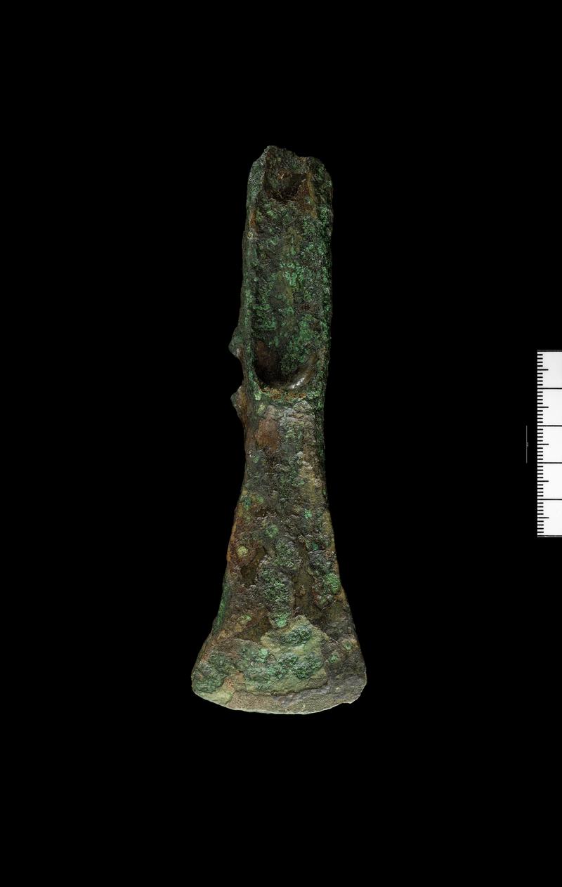 Middle Bronze Age bronze palstave (with loop absent)