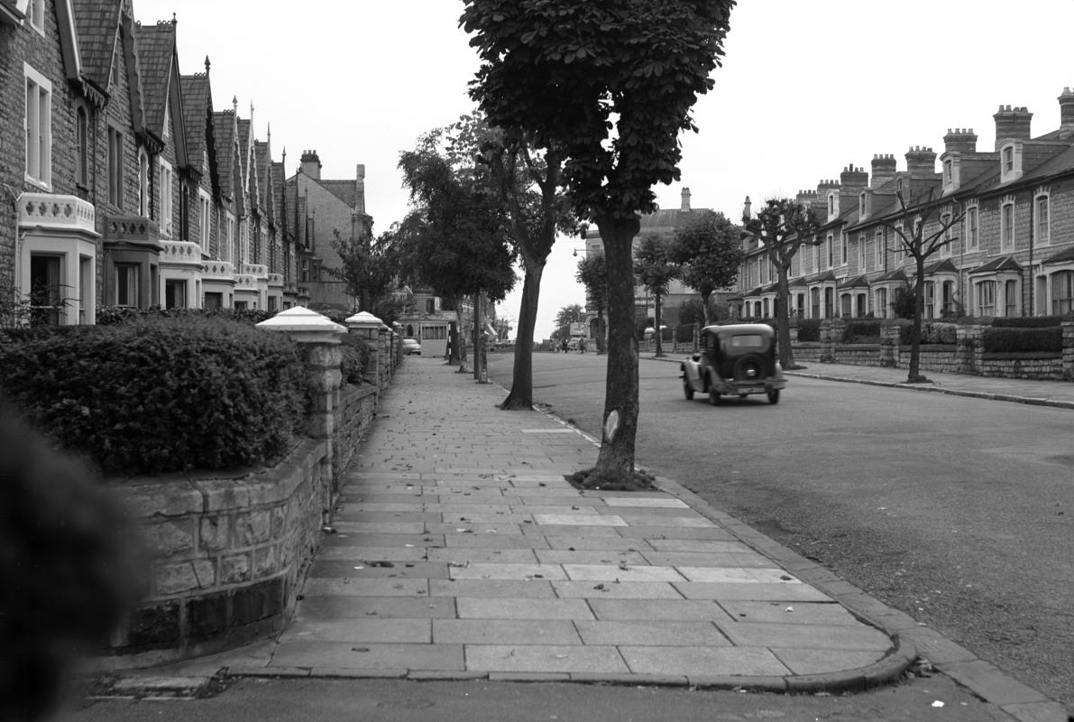 Penarth, negative