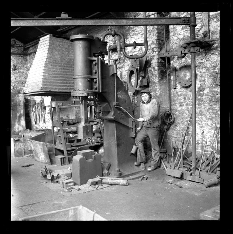 Bargoed Colliery, negative