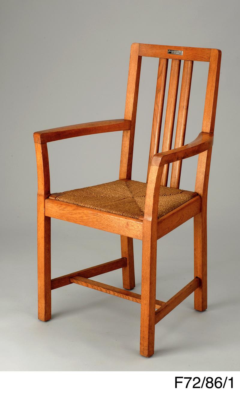Wooden chair with cord seat