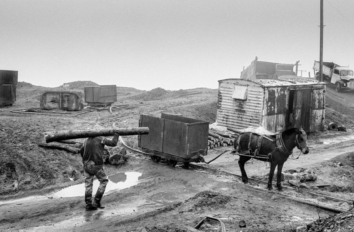 GB. WALES. Blaenserchan Colliery, 1973.