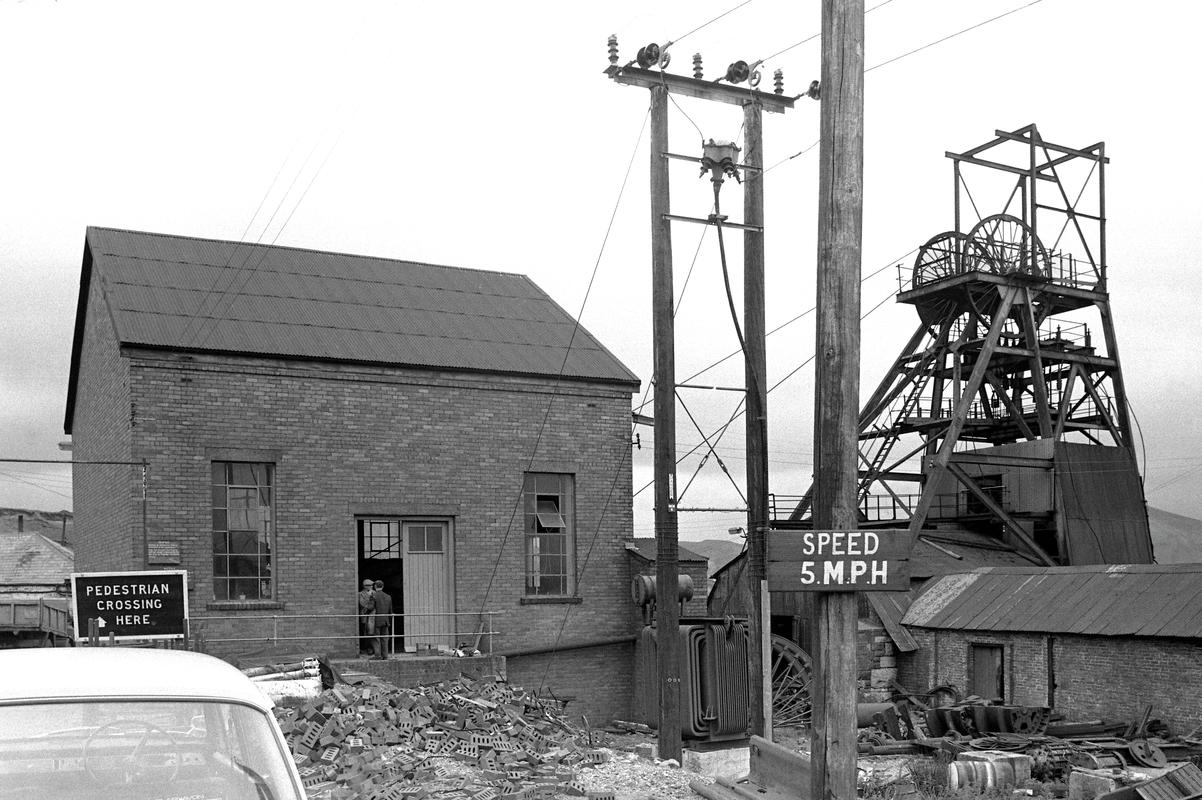 Electric Winding house and headgear, Big Pit