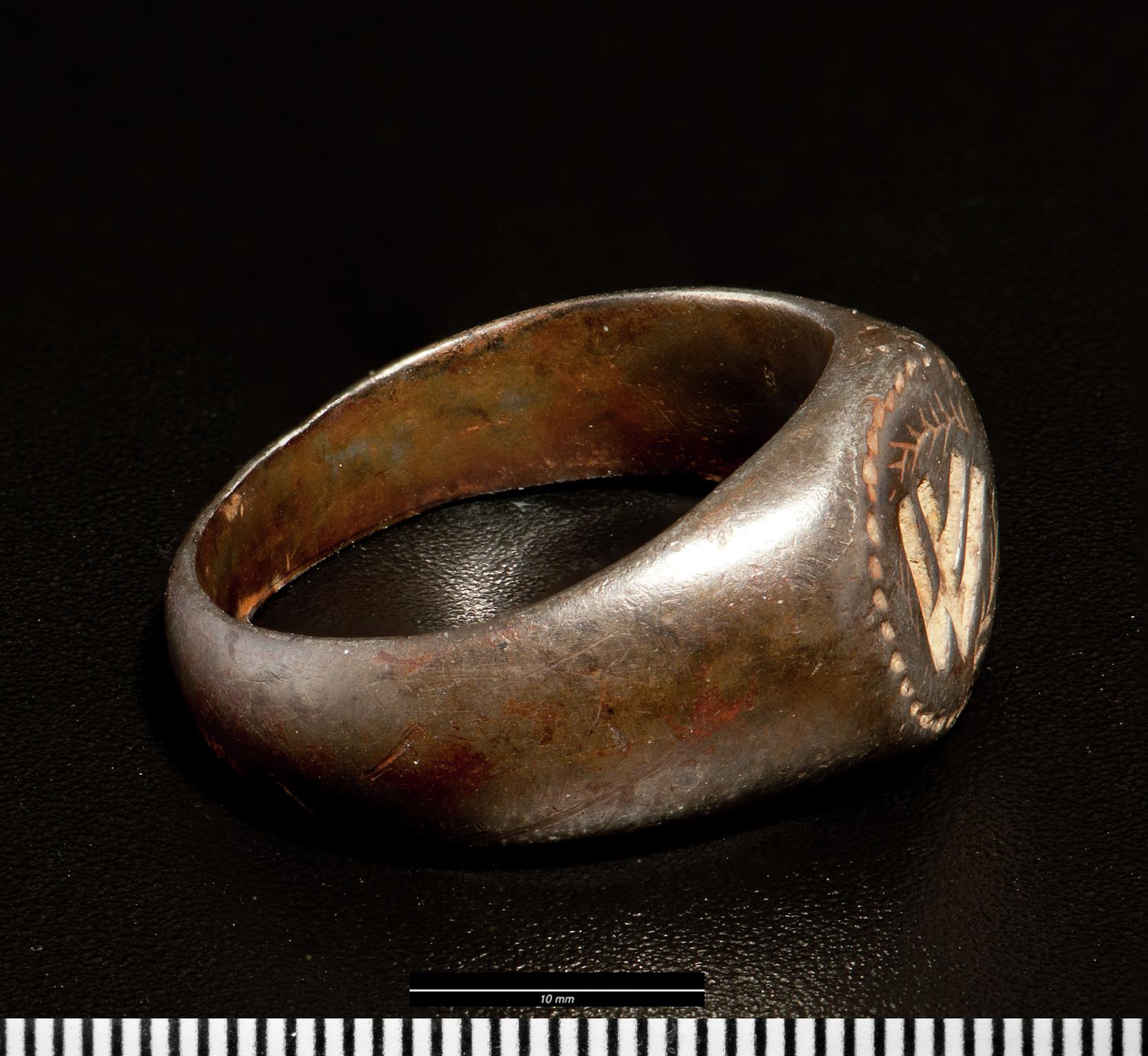 Post-Medieval silver signet ring