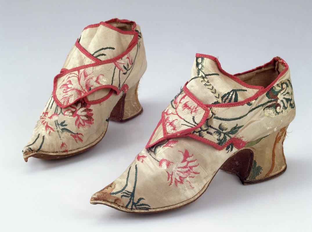 18th century women&#039;s cream satin shoes