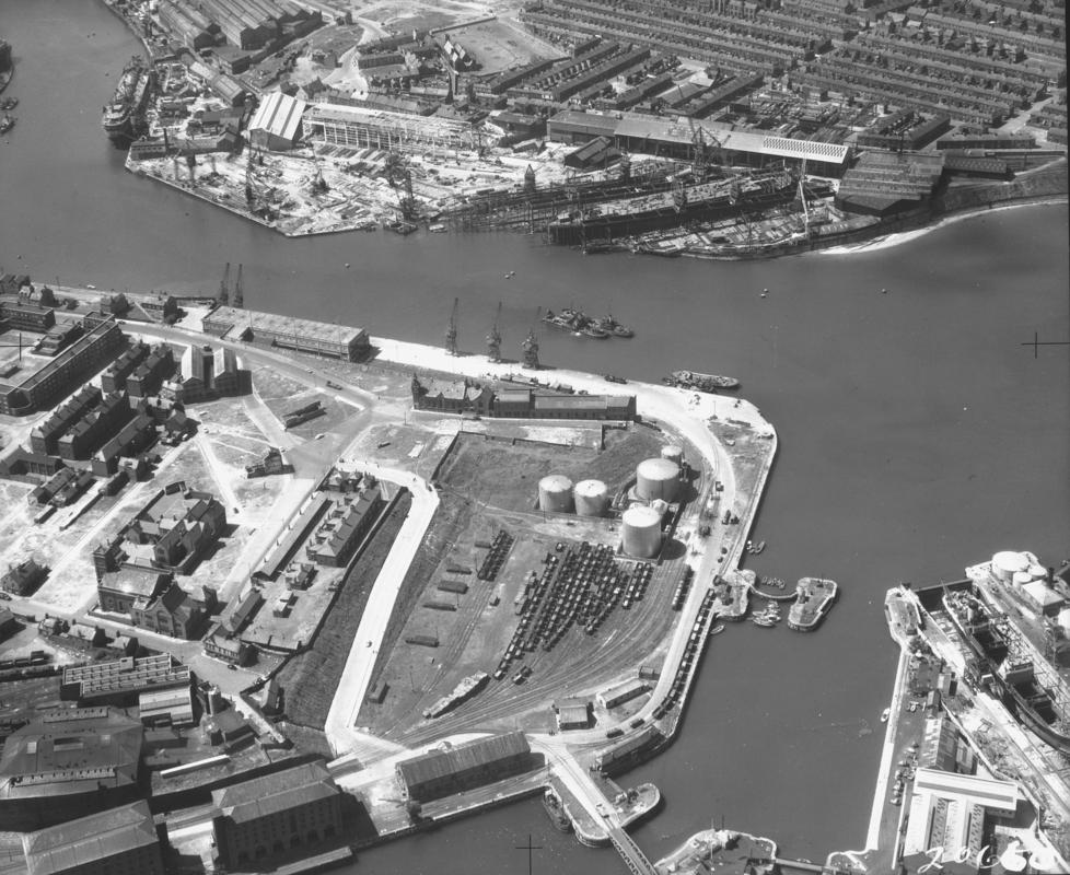 Sunderland, River Wear Commissioner&#039;s Dock Estate and J.L. Thompson&#039;s Shipyard