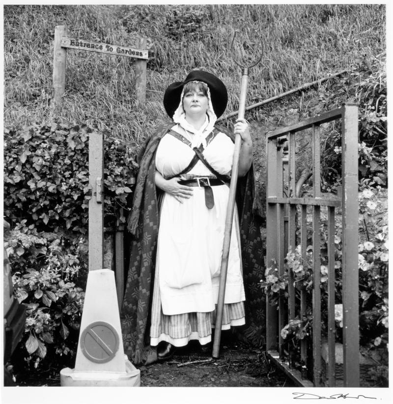 Yvonne Fox (Jemima Nicholas)