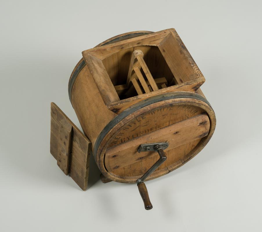 Barrel churn (table)