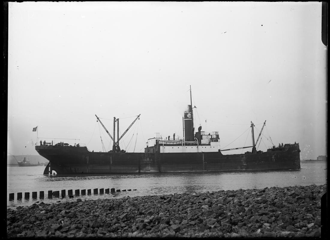 Starboard broadside view of S.S. GABRIEL GUIST&#039;HAU, c.1936.