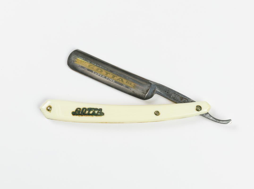 Cut throat razor