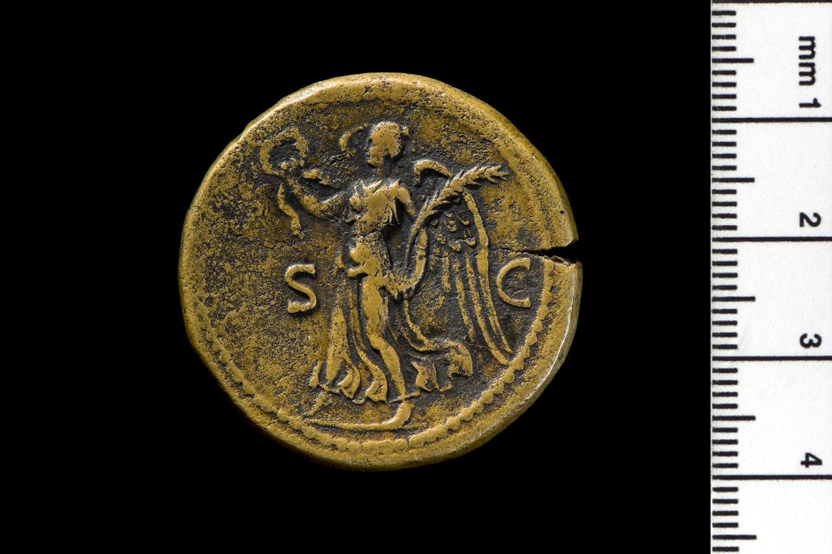 Titus sestertius
