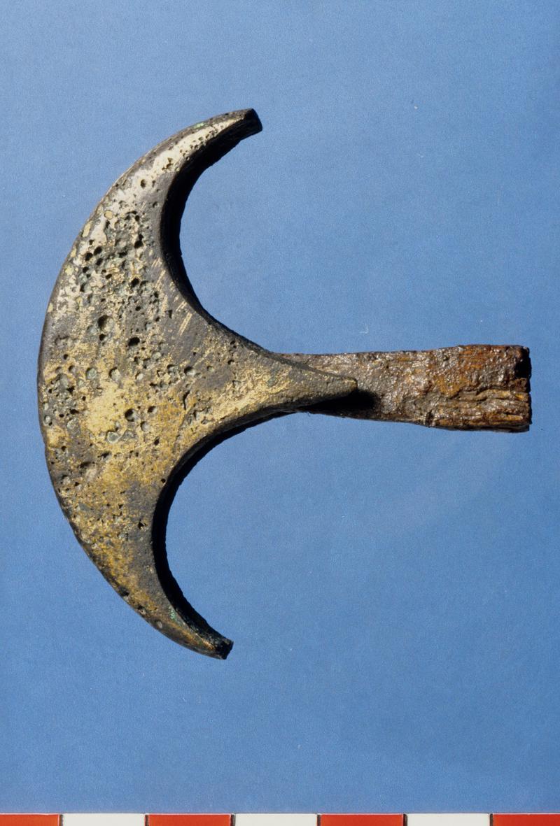 Late Iron Age copper alloy pommel