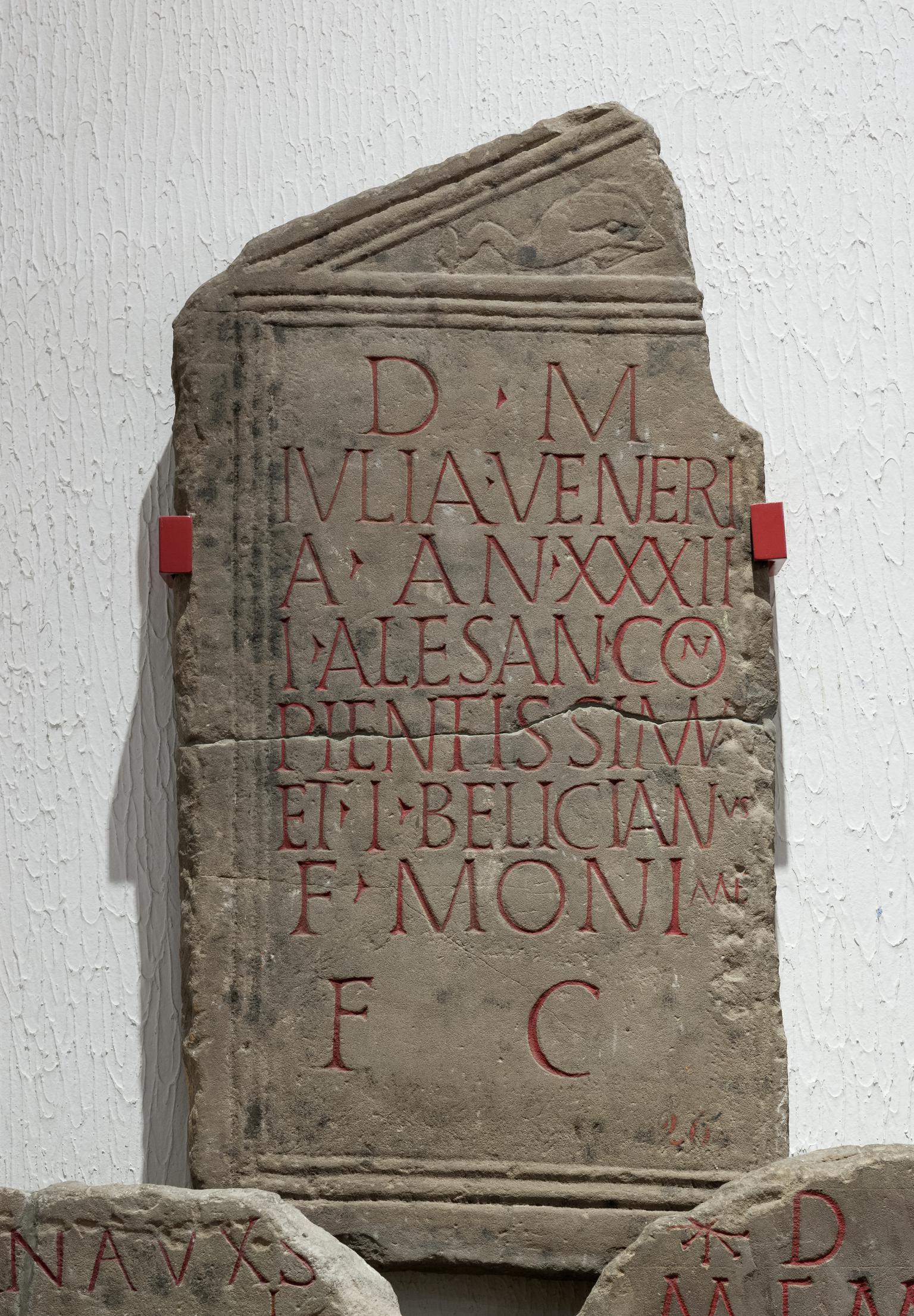 Roman gravestone (Ivlia Veneri)