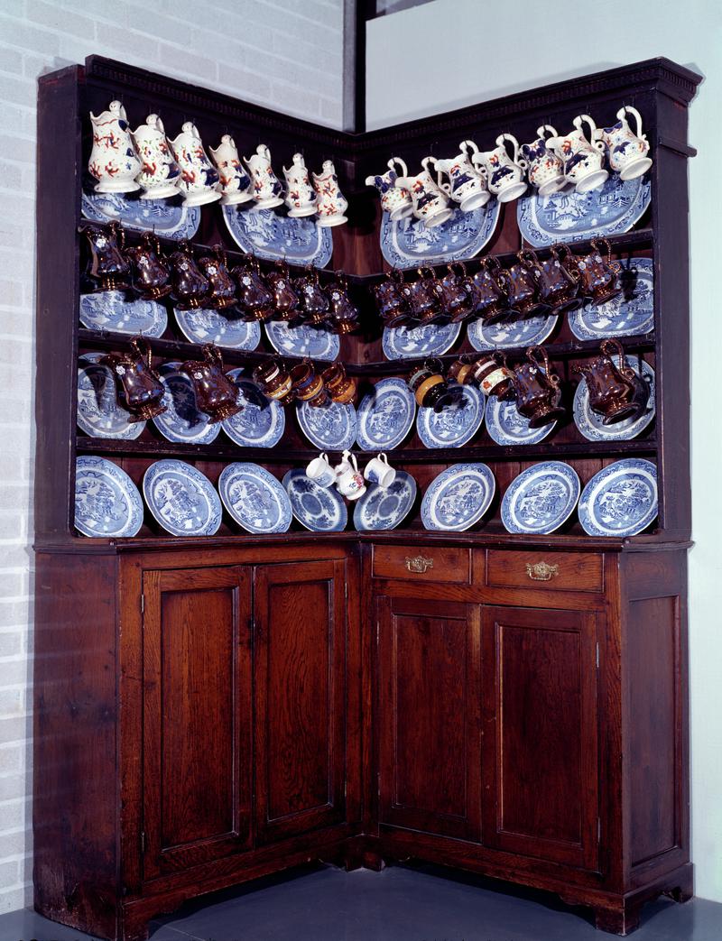 Corner dresser, Aberaeron, 19th century