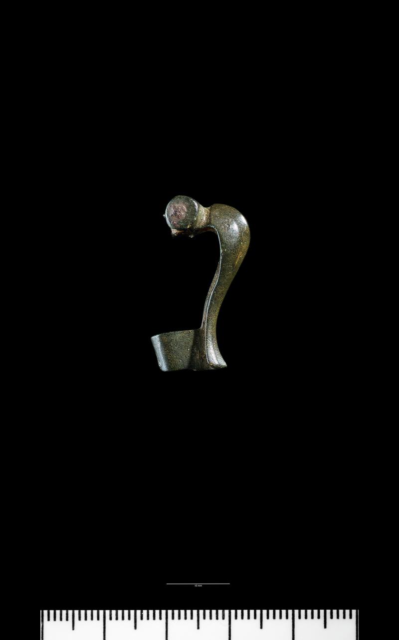 Roman copper alloy knee brooch