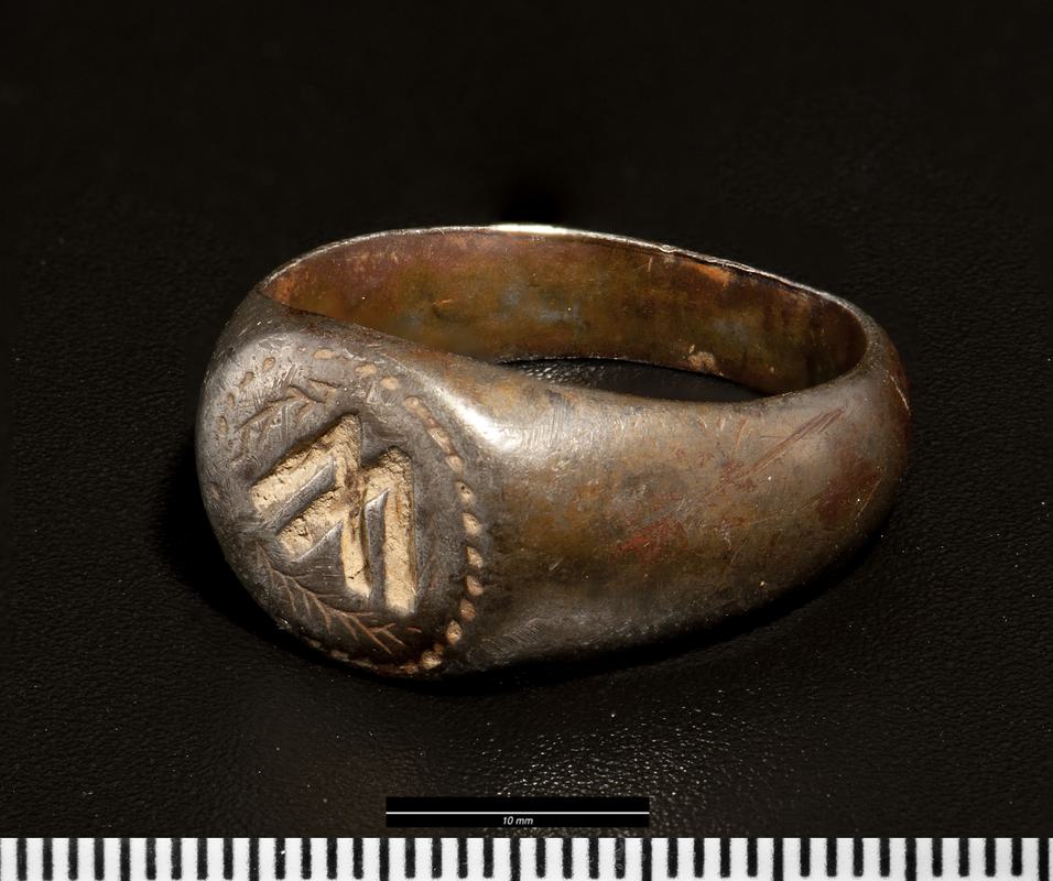 Post-Medieval silver signet ring