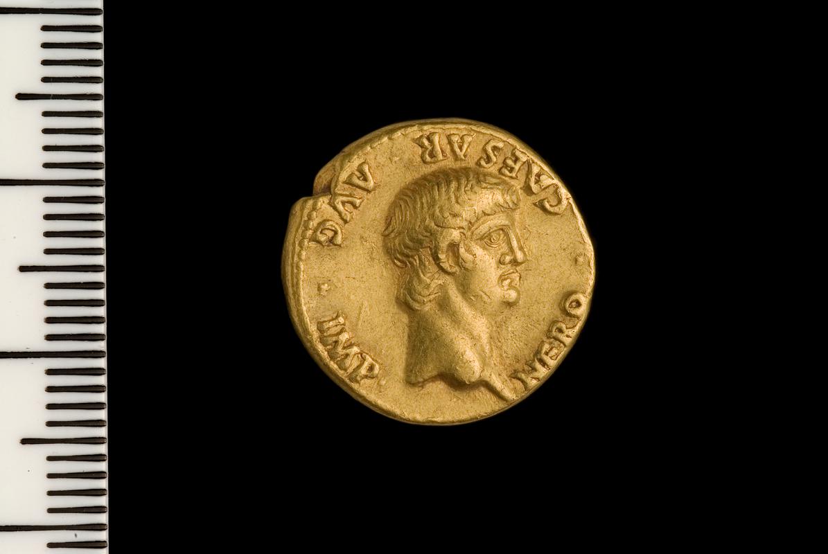 Gold coin aureus Nero