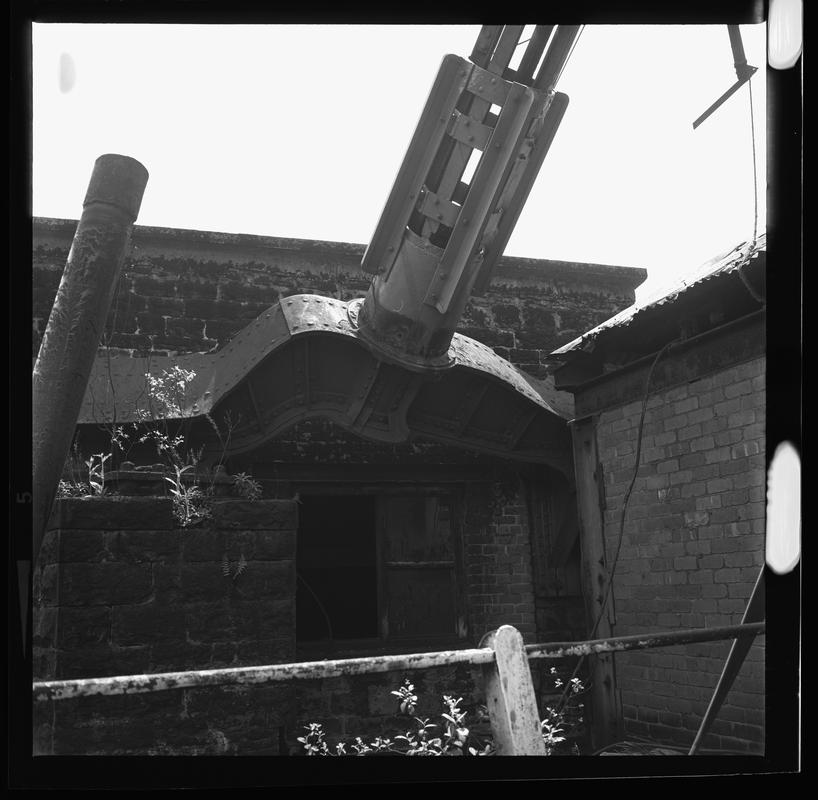 Deep Duffryn Colliery, negative
