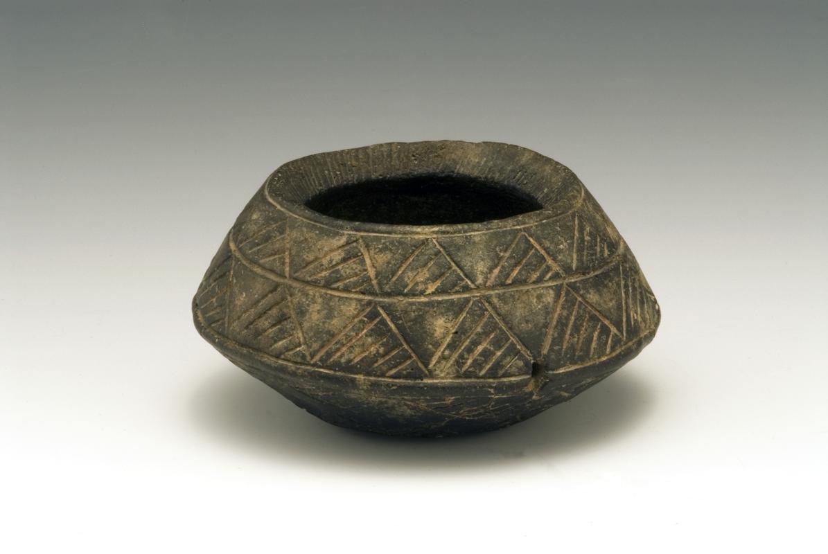 pottery accessory vessel