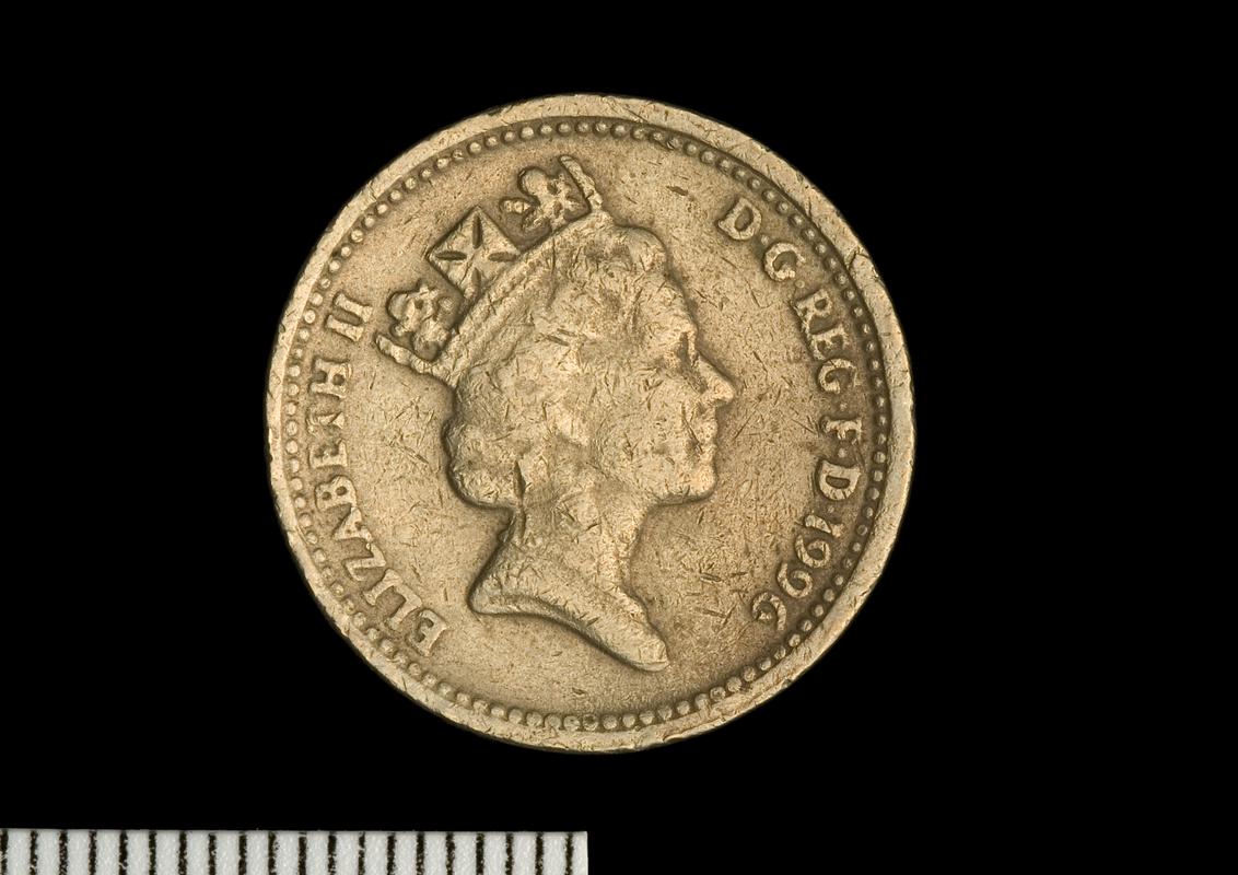 UK, One Pound 1996 counterfeit,obv.