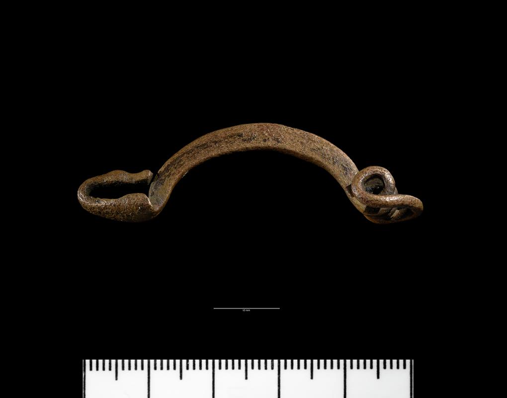 Middle Iron Age bronze fibula brooch