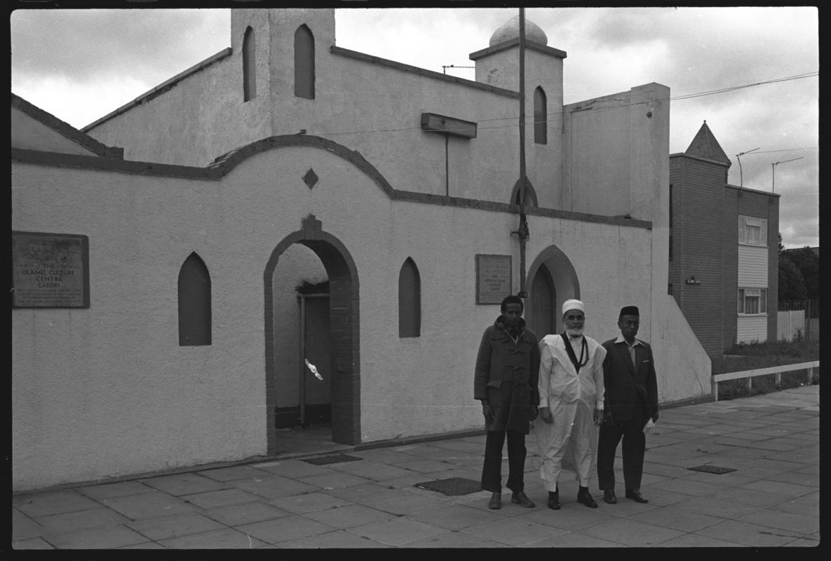 Butetown, negative