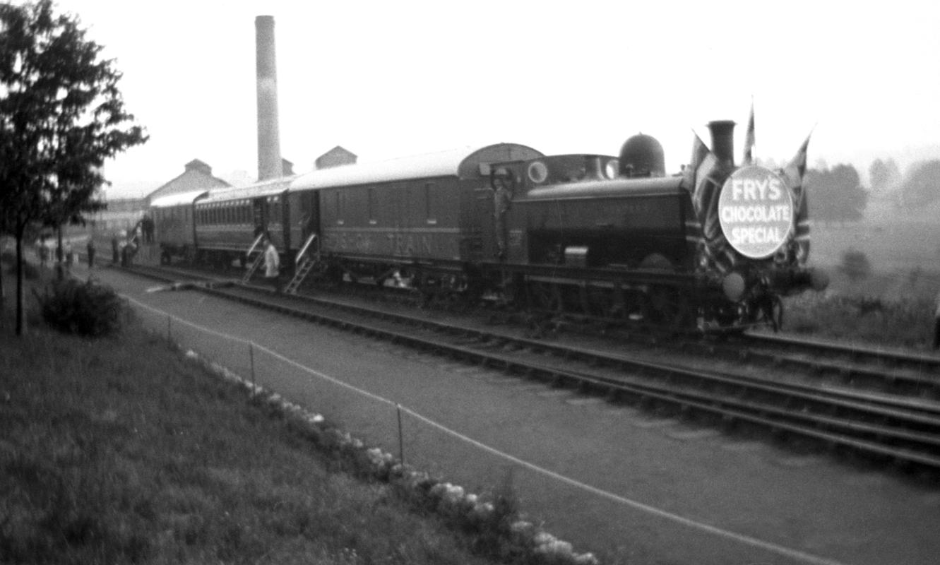 Fry's chocolate special show train, negative