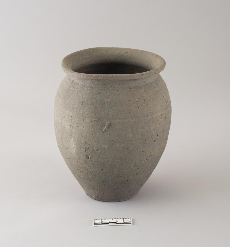 Roman pottery cinerary urn