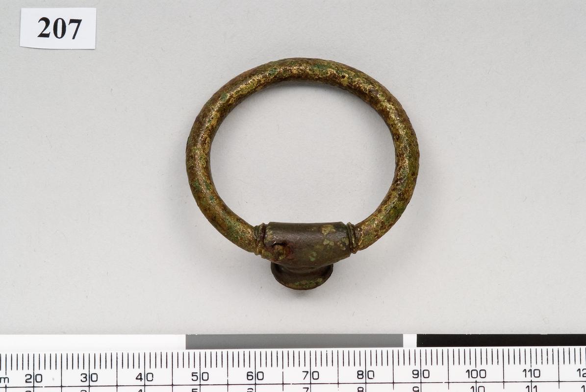sword belt ring (bronze)