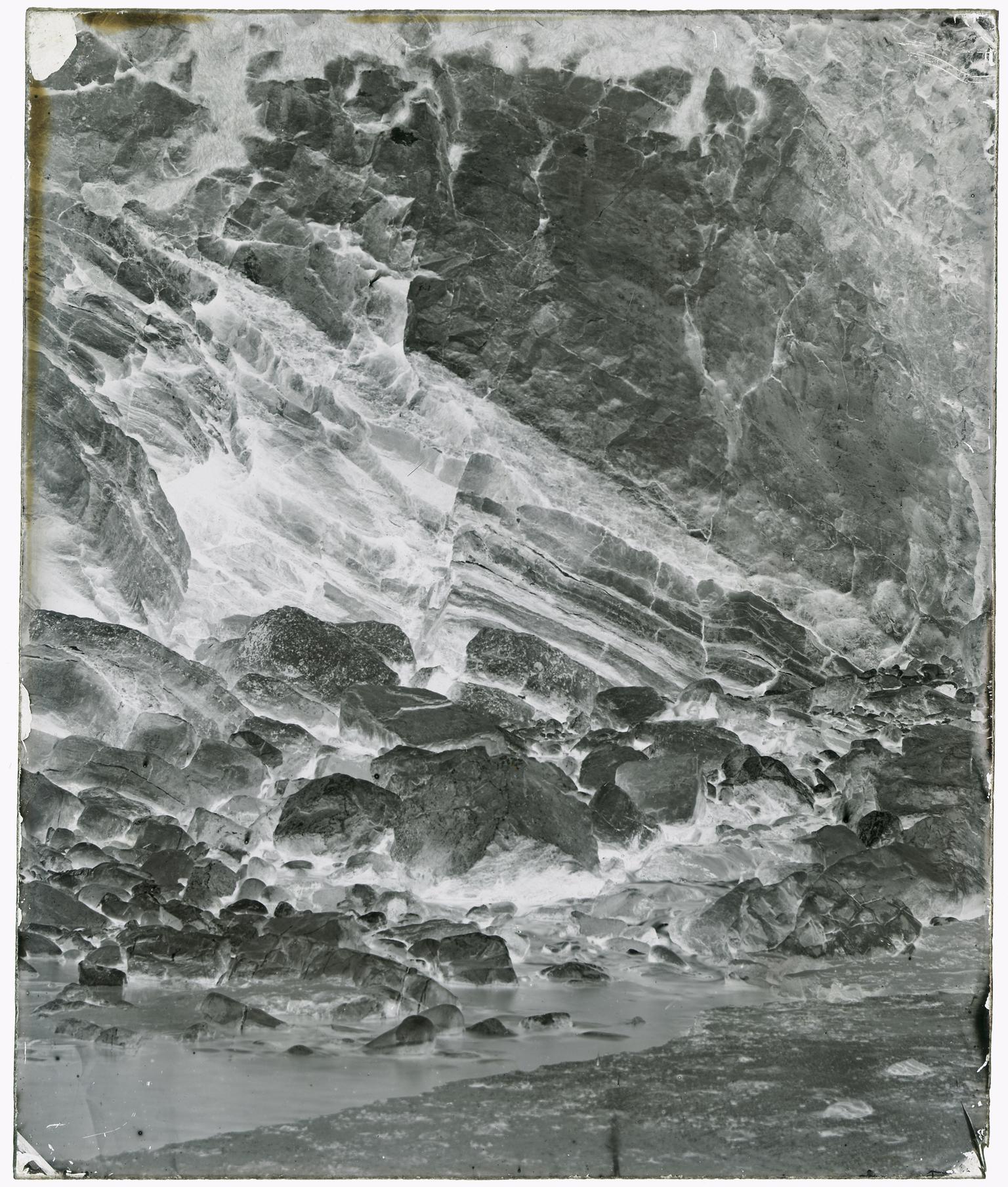 Caswell Bay, negative