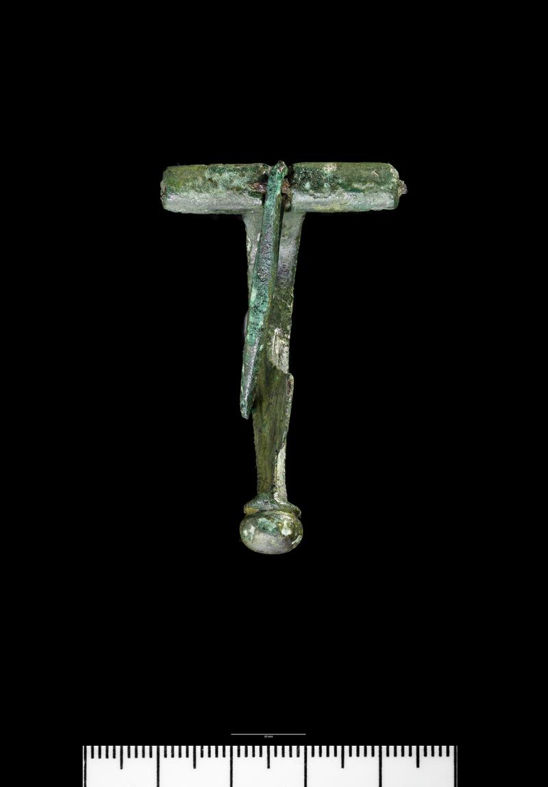 Roman copper alloy bow brooch