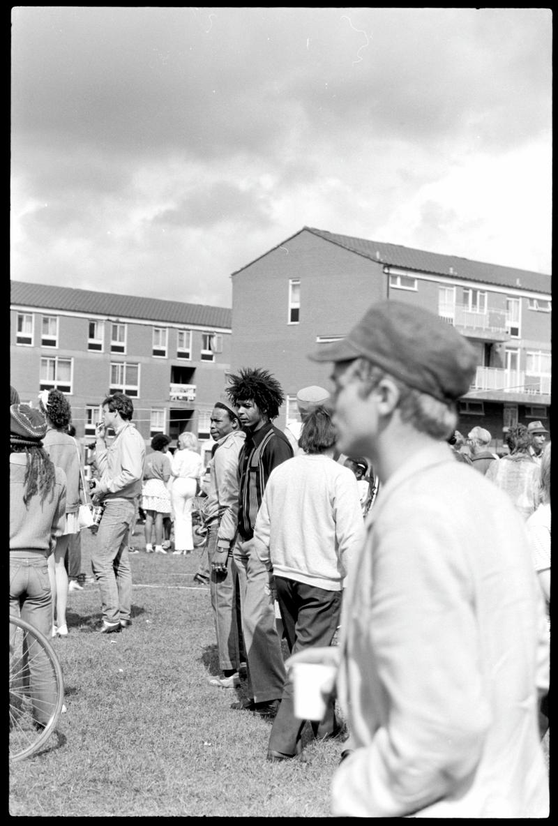 Butetown, negative