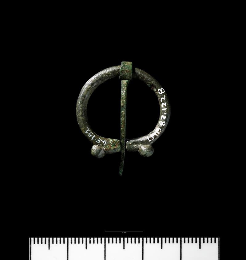 Roman copper alloy penannular brooch