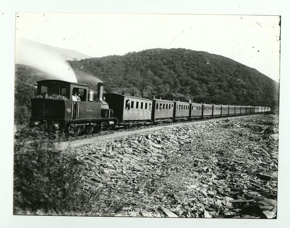 Padarn Railway - workmen&#039;s train