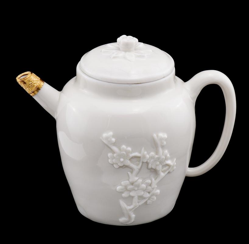 teapot and cover