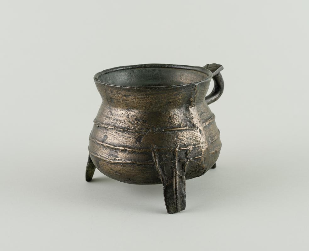 Post-Medieval copper alloy tripod pipkin