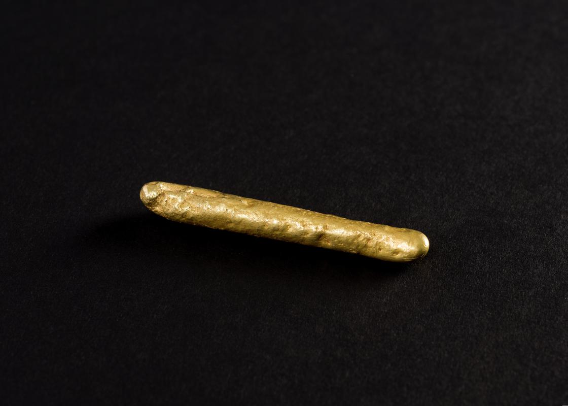 Late Bronze Age - gold finger ingot