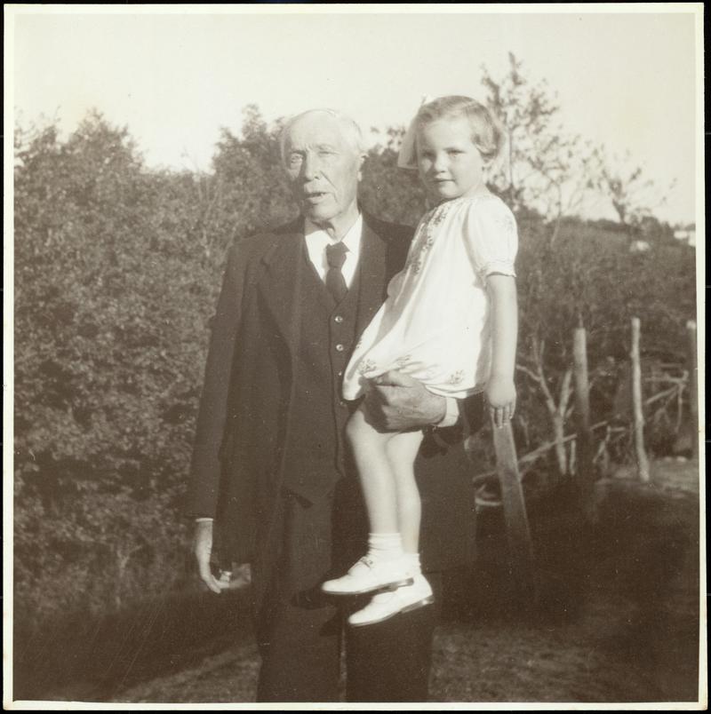 Thomas Goodwin with his grand-daughter Anne Goodwin Wilkins.