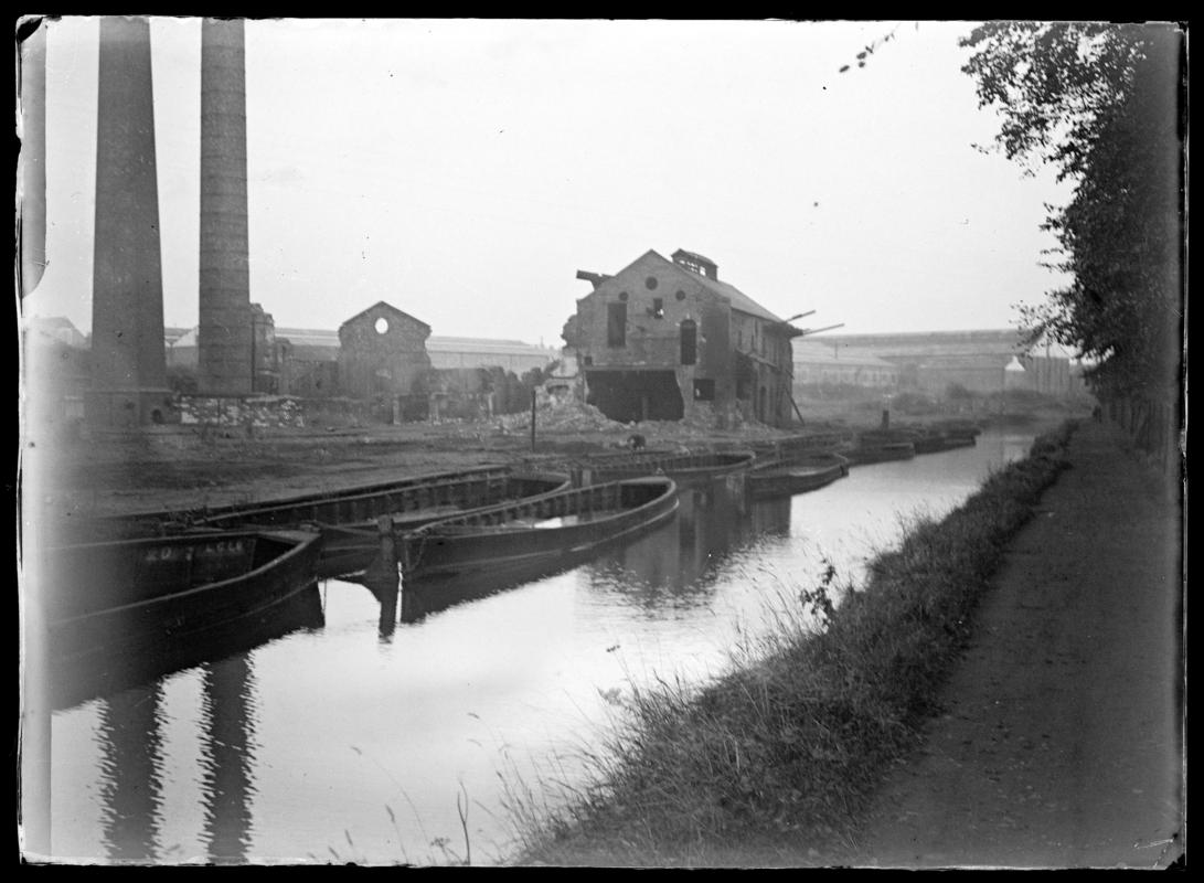 Glamorganshire Canal, negative