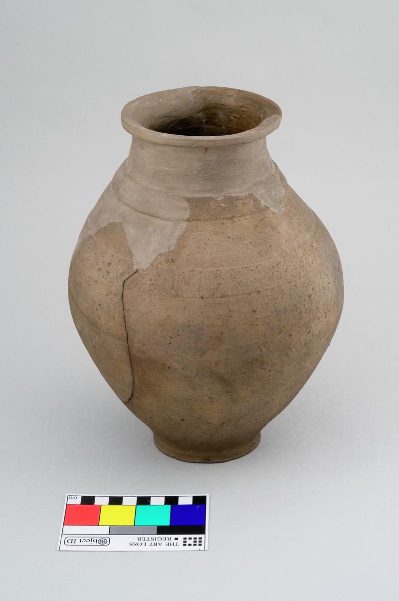 Roman pottery jar