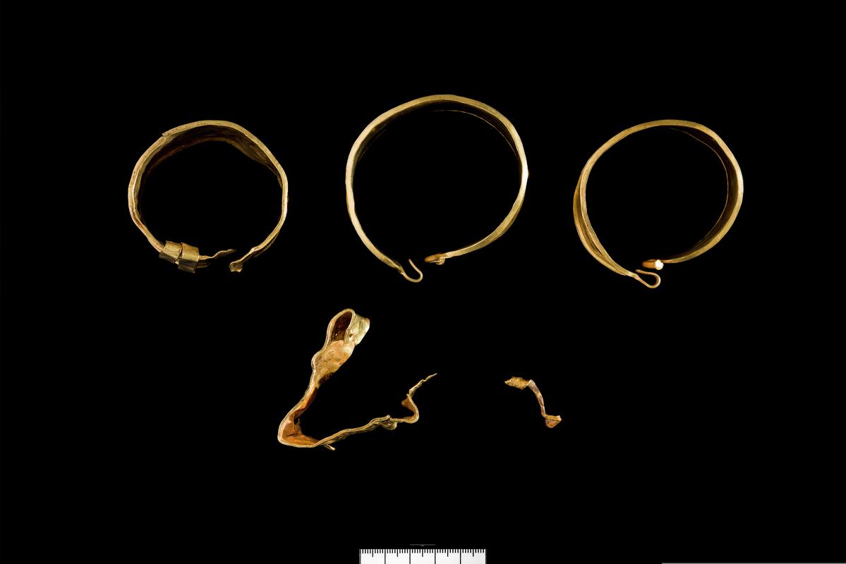 Bronze Age gold jewellery fragment - Collections Online | Museum Wales