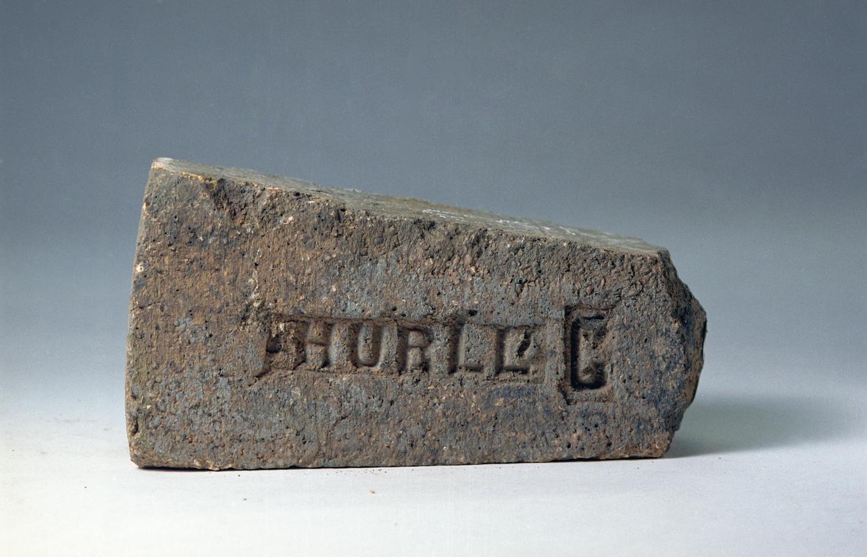 Brick : HURLL C