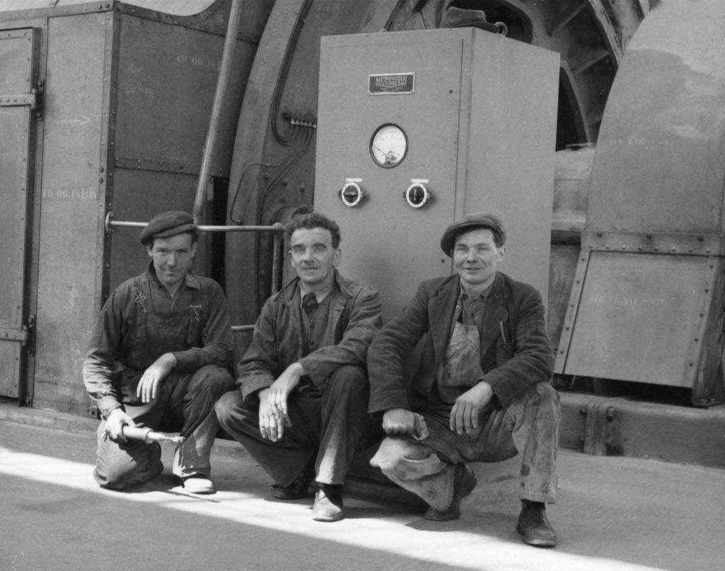 Maerdy Colliery winding house : 3 staff members