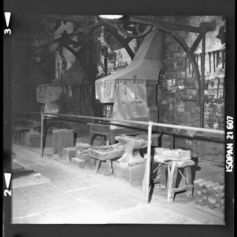 Smithy, National Slate Museum.



2014.35/30-32 appear on the same strip negative.