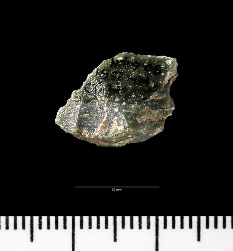 Early Upper Palaeolithic stone flake from Hoyle&#039;s Mouth Cave. Dorsal surface.