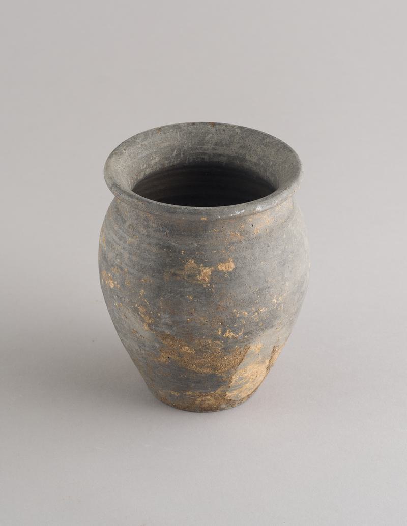 Roman pottery jar