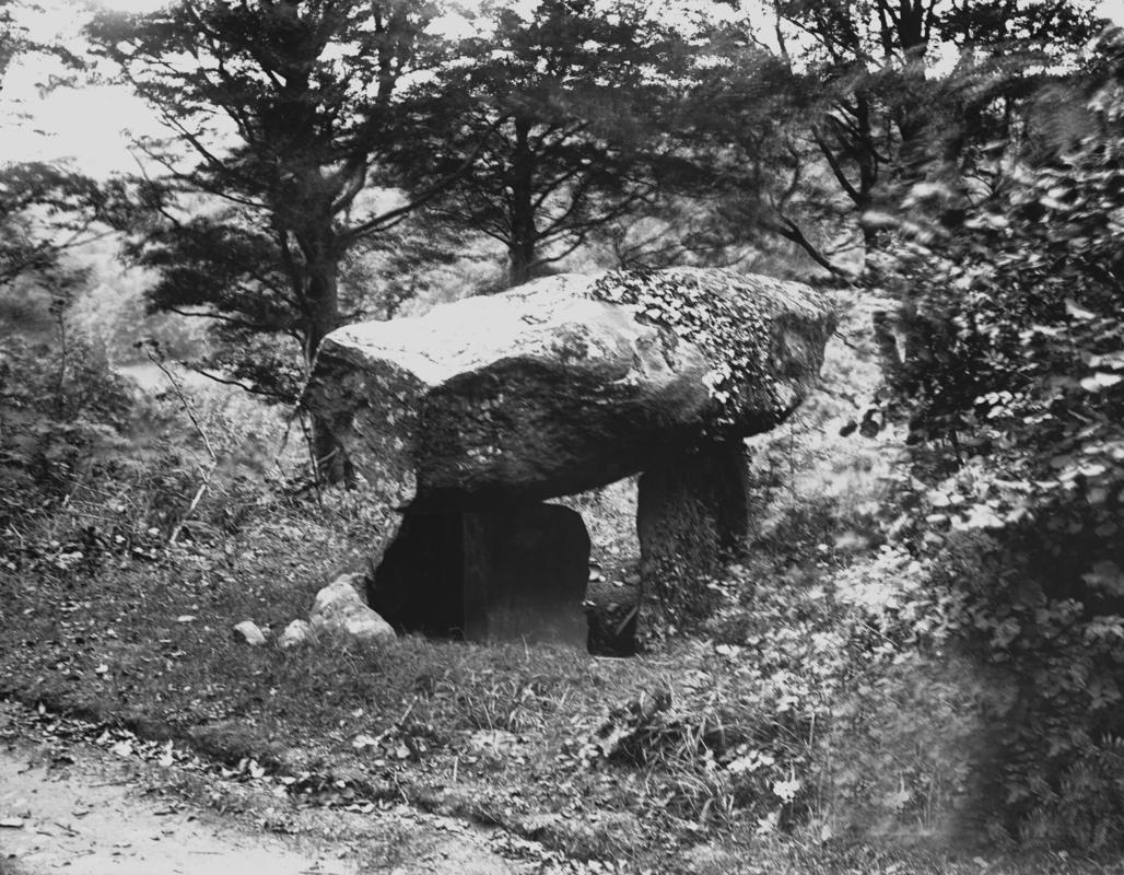 chambered tomb