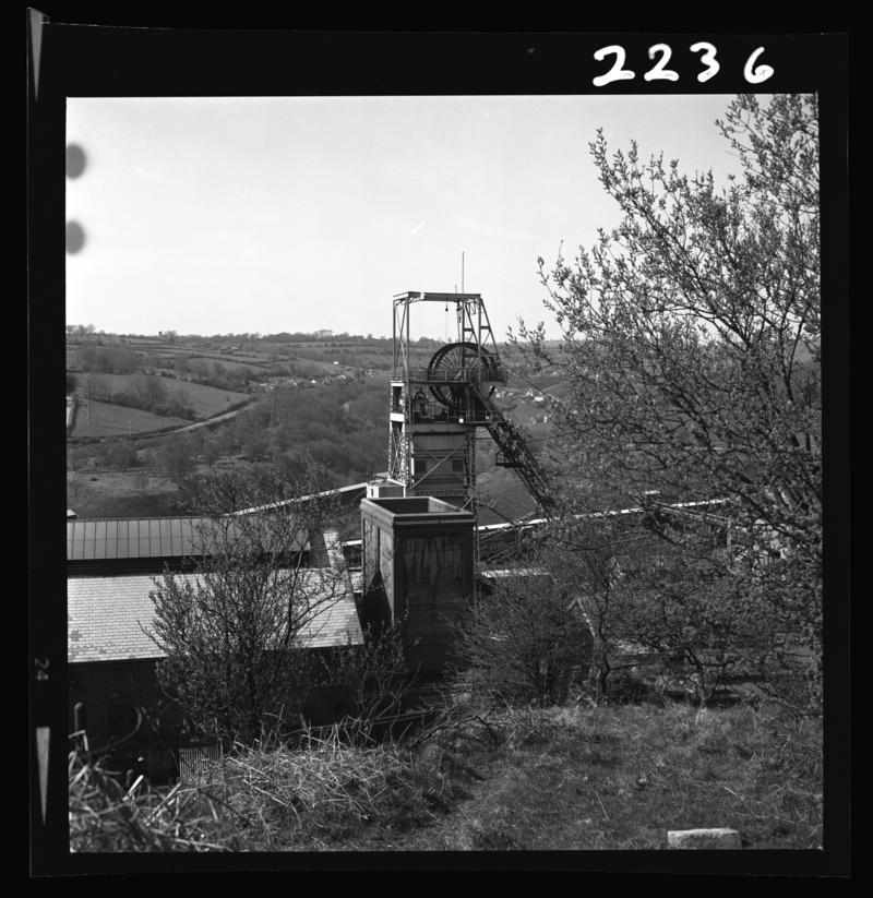 Black and white film negative showing the upcast shaft, Oakdale Colliery 16 April 1981.  &#039;Oakdale 16 Apr 1981&#039; is transcribed from original negative bag.