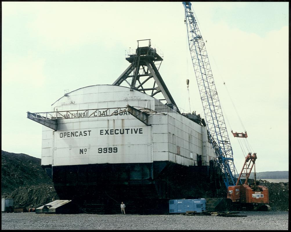 Dragline machine at Maesgwyn opencast site, photo