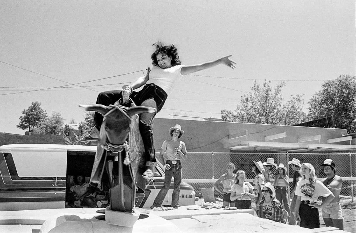 USA. ARIZONA. Prescott, Central Plaza, Rodeo Frontier Days. Artificial Bull riding. 1980