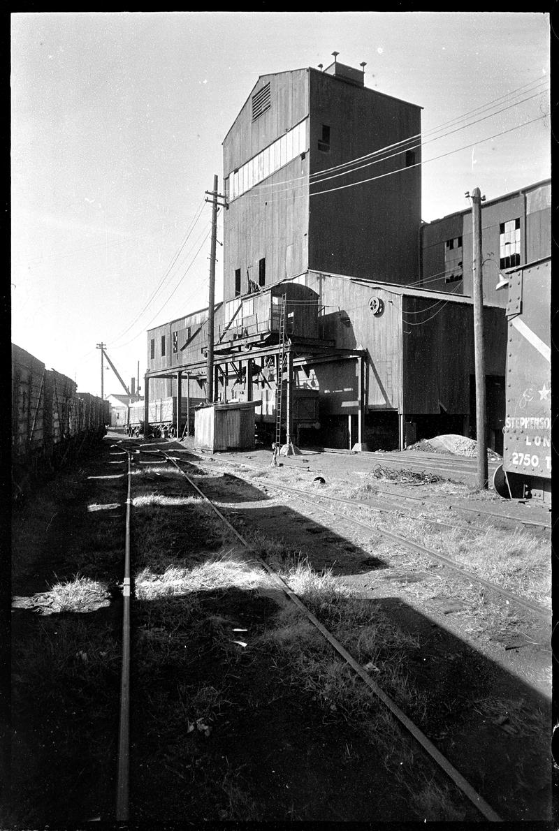 Graigola Patent Fuel Works, negative